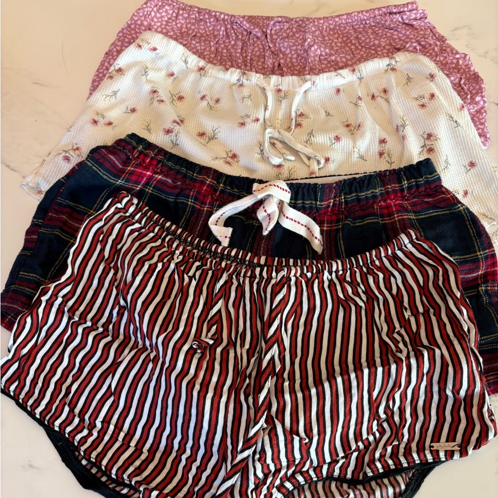Assorted Women's Pajama Shorts Set - Picture 5 of 5